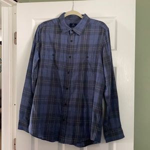 Men’s Large button up blue plaid shirt